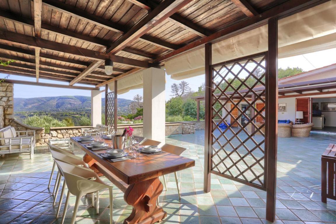Residence Les Oliviers Porto Azzurro Exterior foto